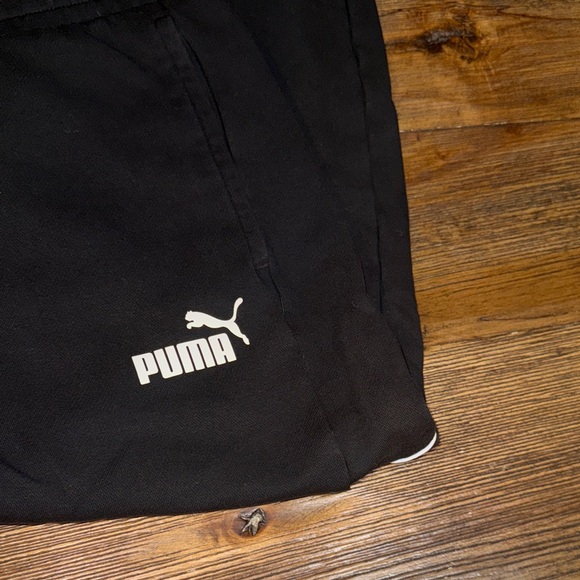 Puma men’s  Black Jogger Pants - Picture 8 of 8